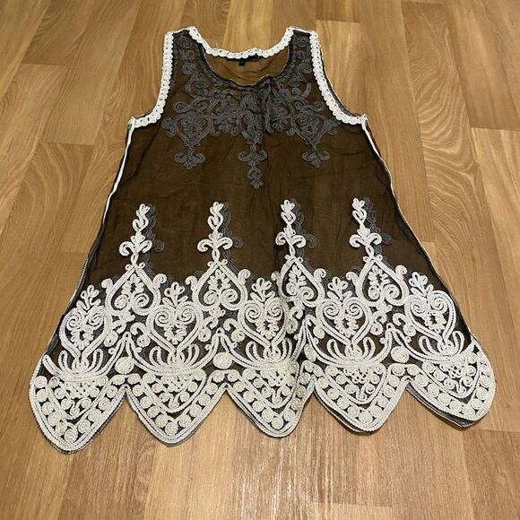 Pretty Angel Silk Blend Sheer Embroidered Tunic | M - Picture 6 of 7